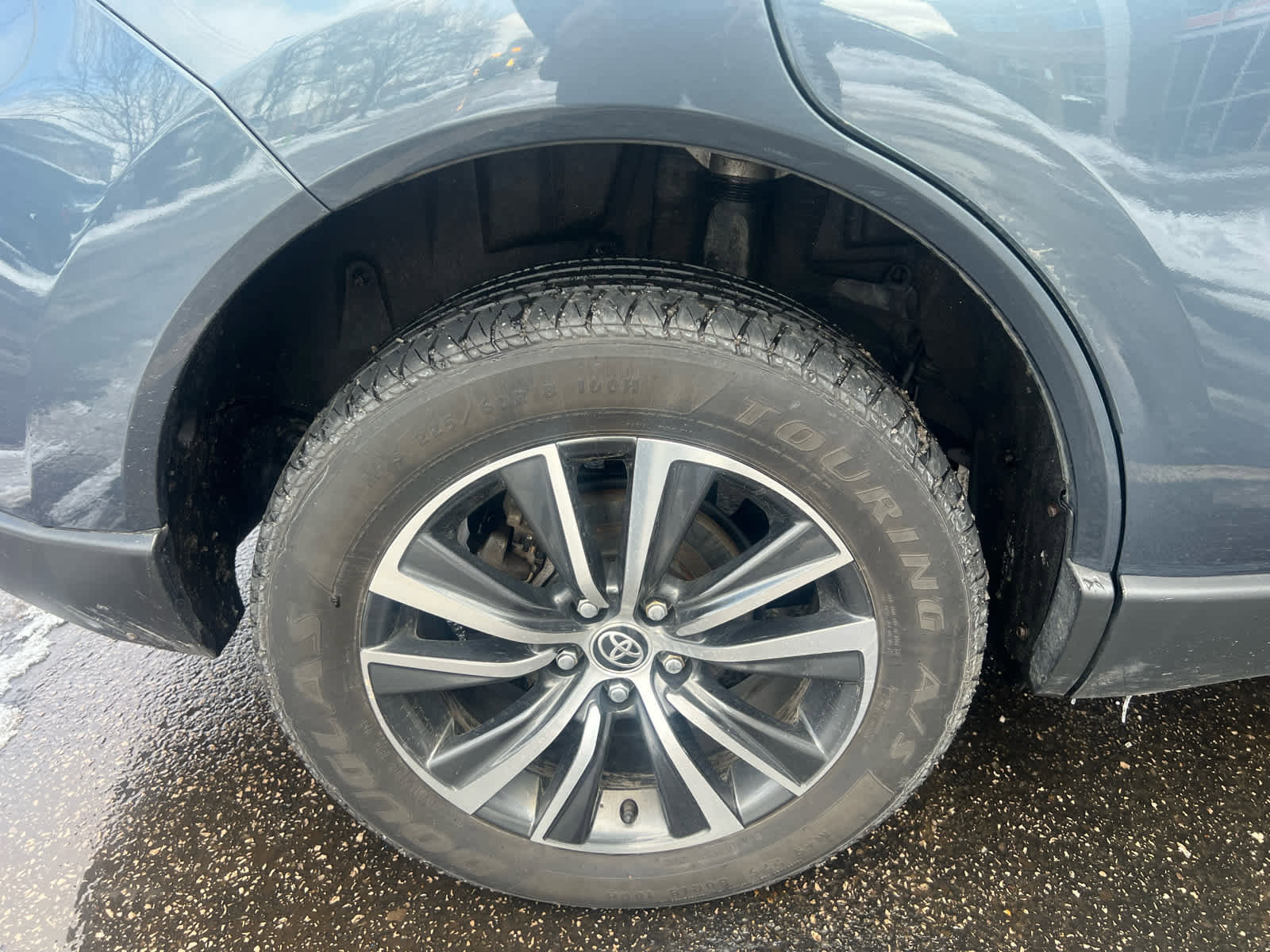 Used 2021 Toyota Venza LE w/ Carpet Mat Package (TMS) image 20