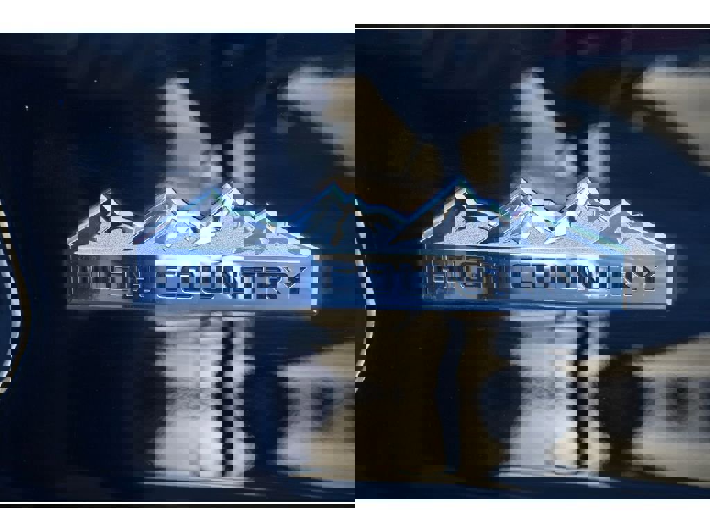 Used 2018 Chevrolet Silverado 3500 High Country image 13