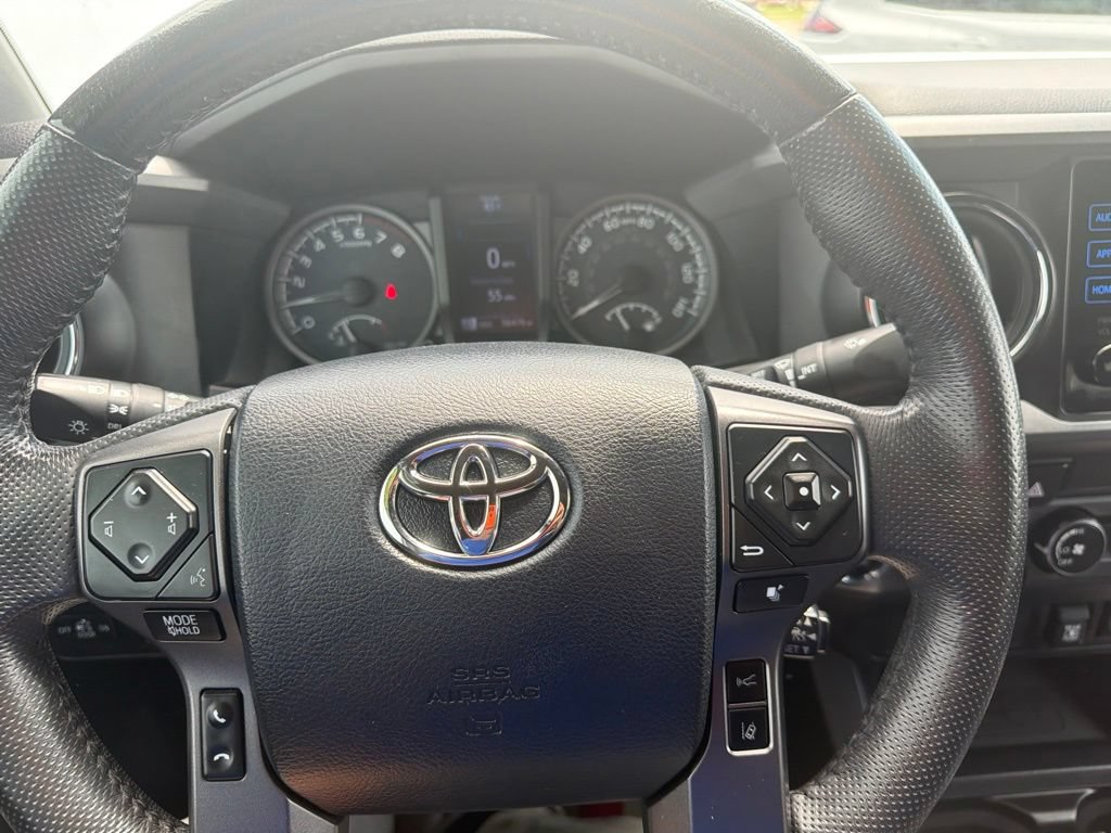 Used 2019 Toyota Tacoma TRD Off-Road AWD/4WD image 14