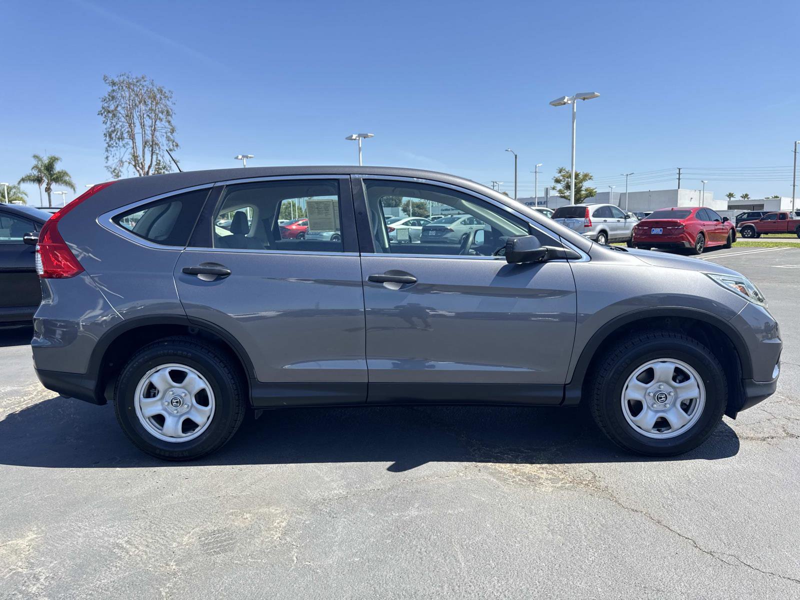 Used 2015 Honda CR-V LX image 6