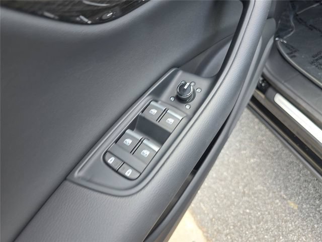 Used 2022 Audi Q8 Premium AWD/4WD image 20