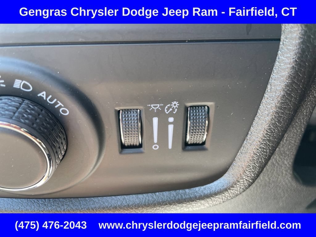 Certified 2024 Jeep Grand Cherokee Altitude AWD/4WD image 57