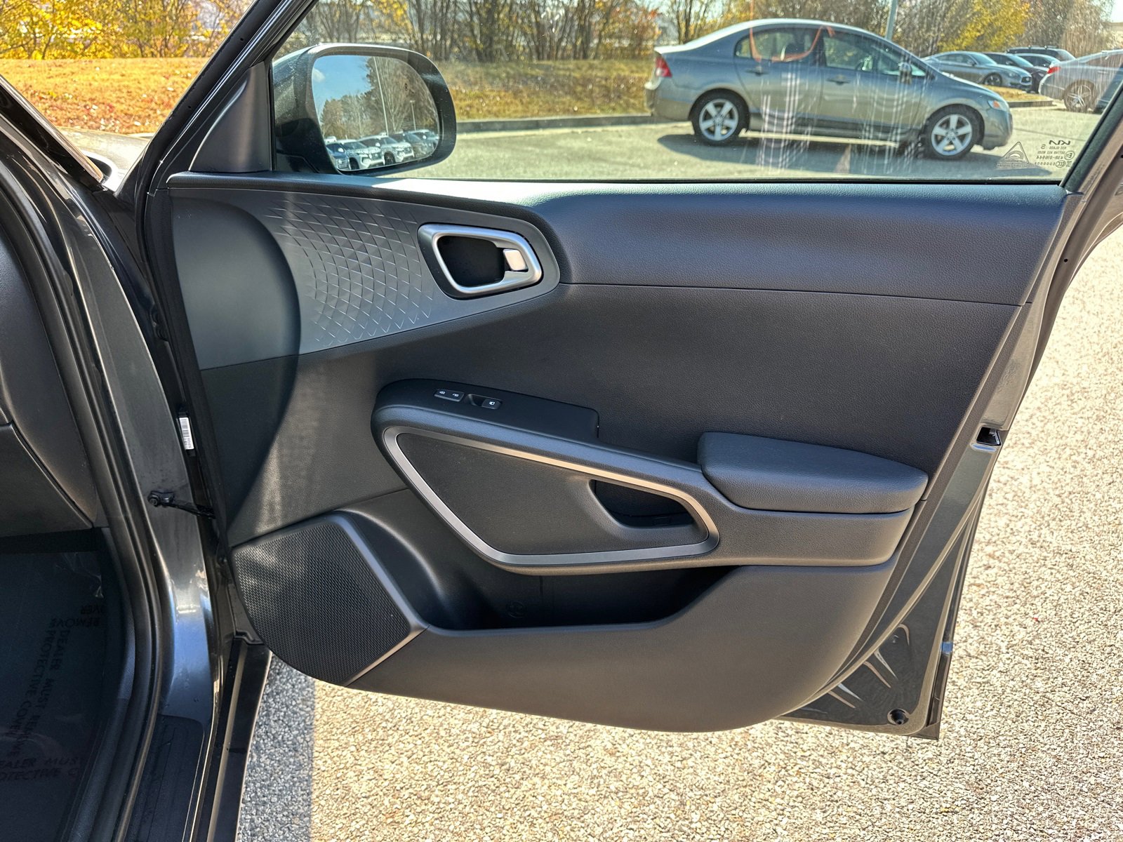 Used 2024 Kia Soul EX image 14