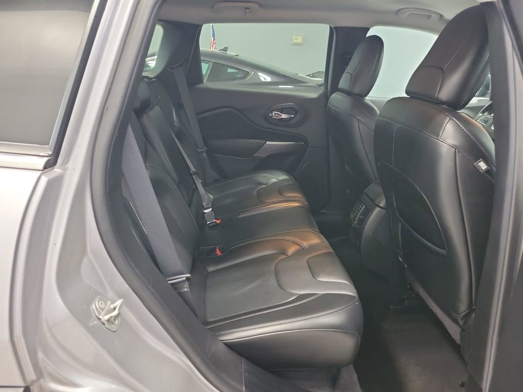 Used 2021 Jeep Cherokee Latitude Lux image 21