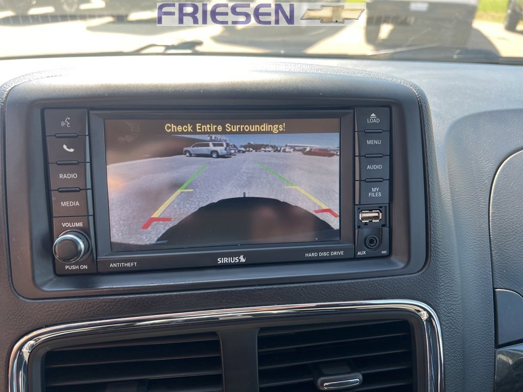 Used 2016 Dodge Grand Caravan SXT w/ Rear Park Assist Package image 21