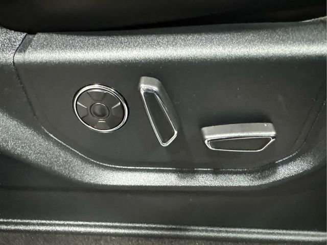 Used 2019 Ford F150 Platinum w/ Equipment Group 701A Luxury AWD/4WD image 30