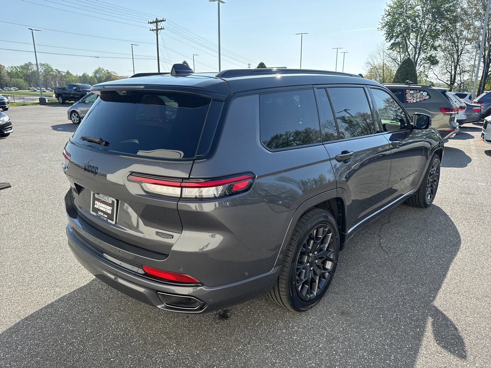 Used 2024 Jeep Grand Cherokee L Summit w/ Advanced Protech Group IV image 7