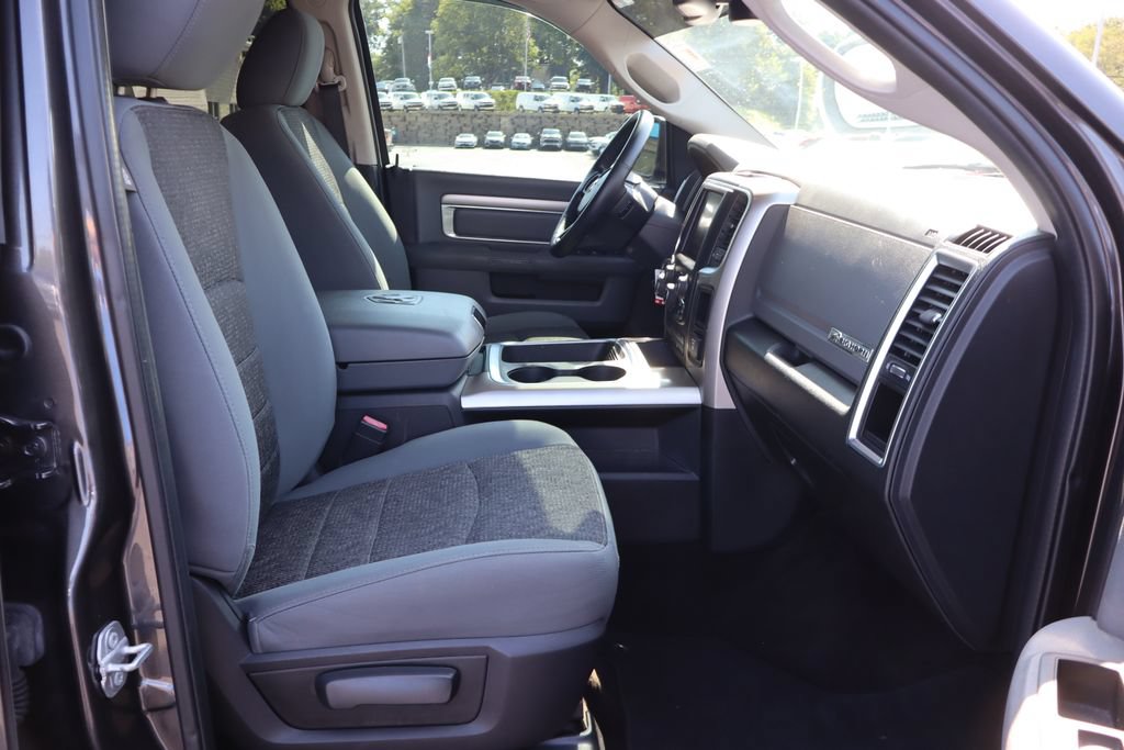 Used 2017 RAM 1500 Big Horn AWD/4WD image 23
