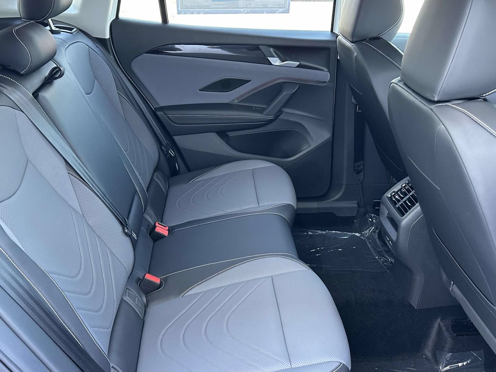 New 2026 Volkswagen Tiguan SE AWD/4WD image 15