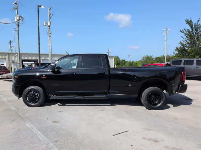 New 2026 RAM 3500 Laramie AWD/4WD image 5