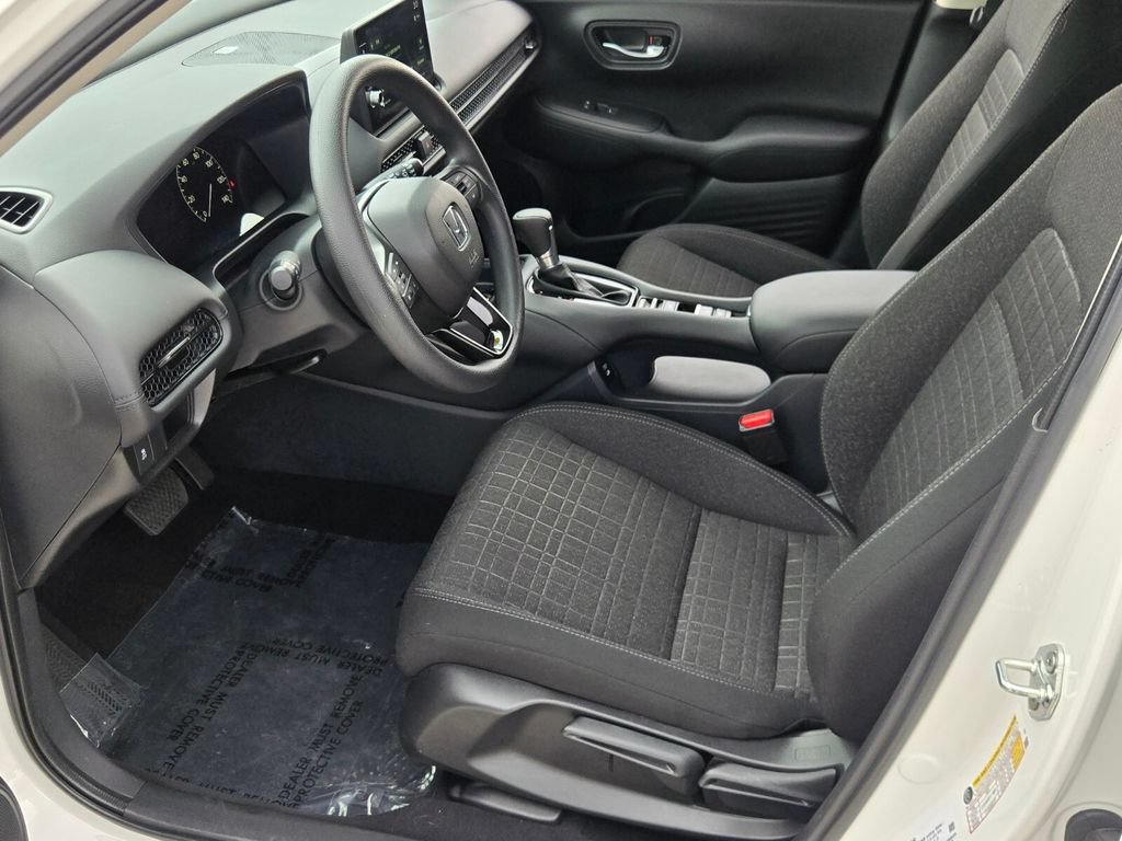 Used 2026 Honda HR-V LX image 11