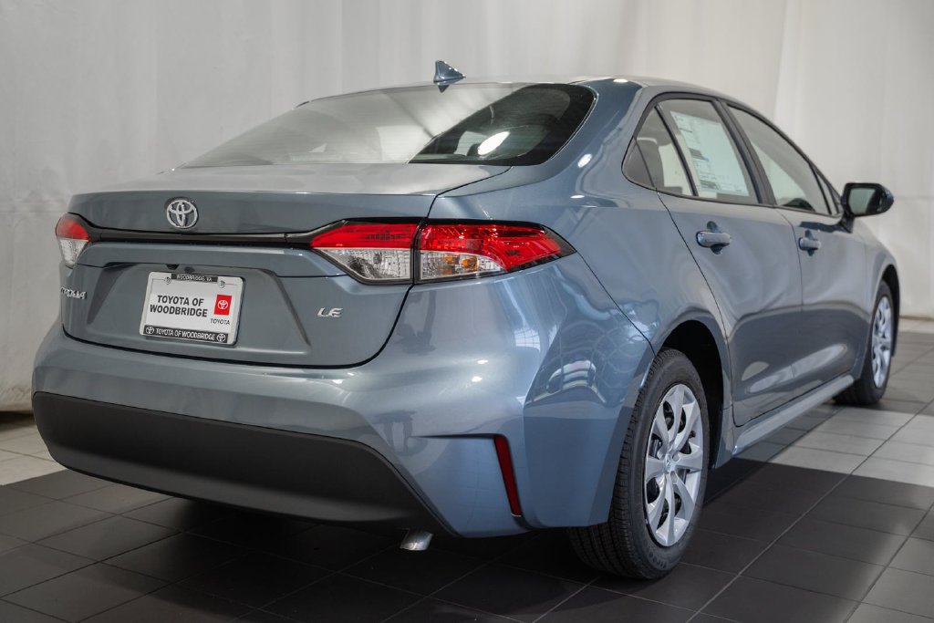 New 2027 Toyota Corolla LE FWD image 4