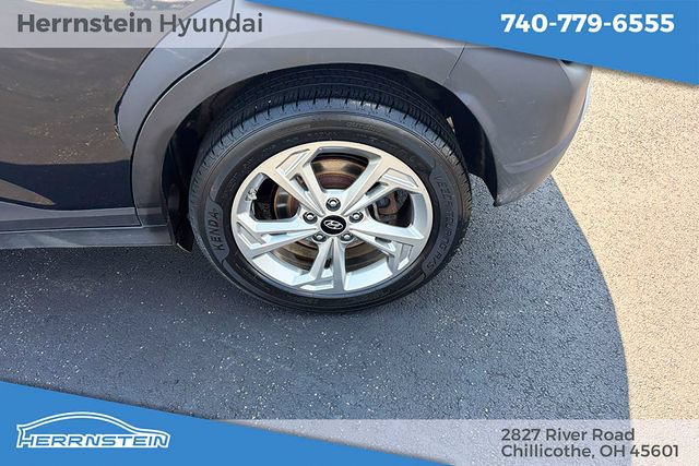 Used 2023 Hyundai Kona SEL AWD/4WD image 12
