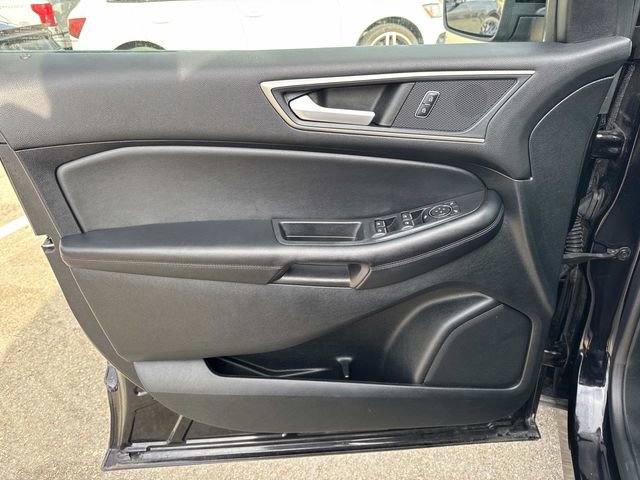 Used 2022 Ford Edge SEL image 24