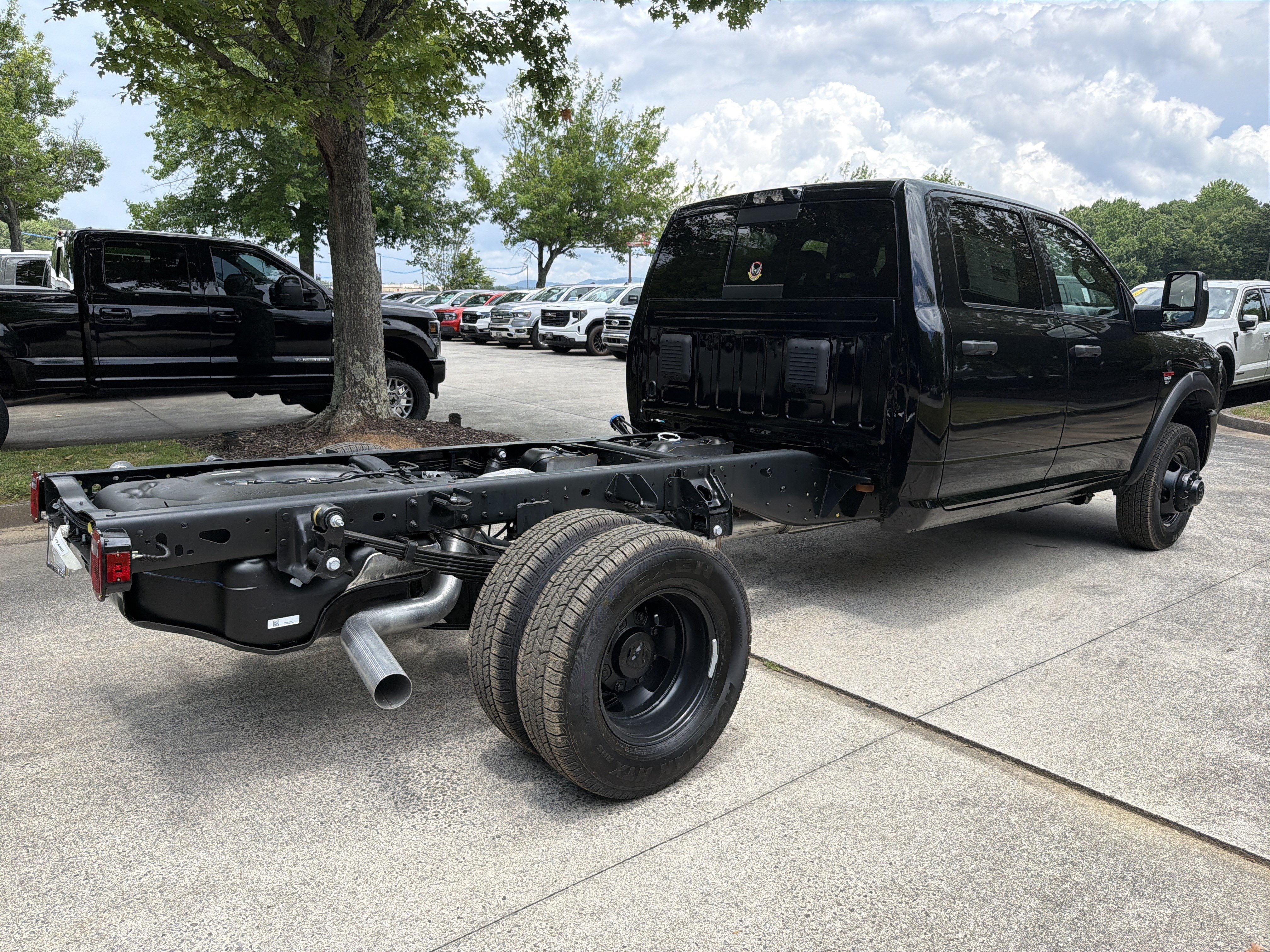 New 2026 RAM 3500 Tradesman AWD/4WD image 7