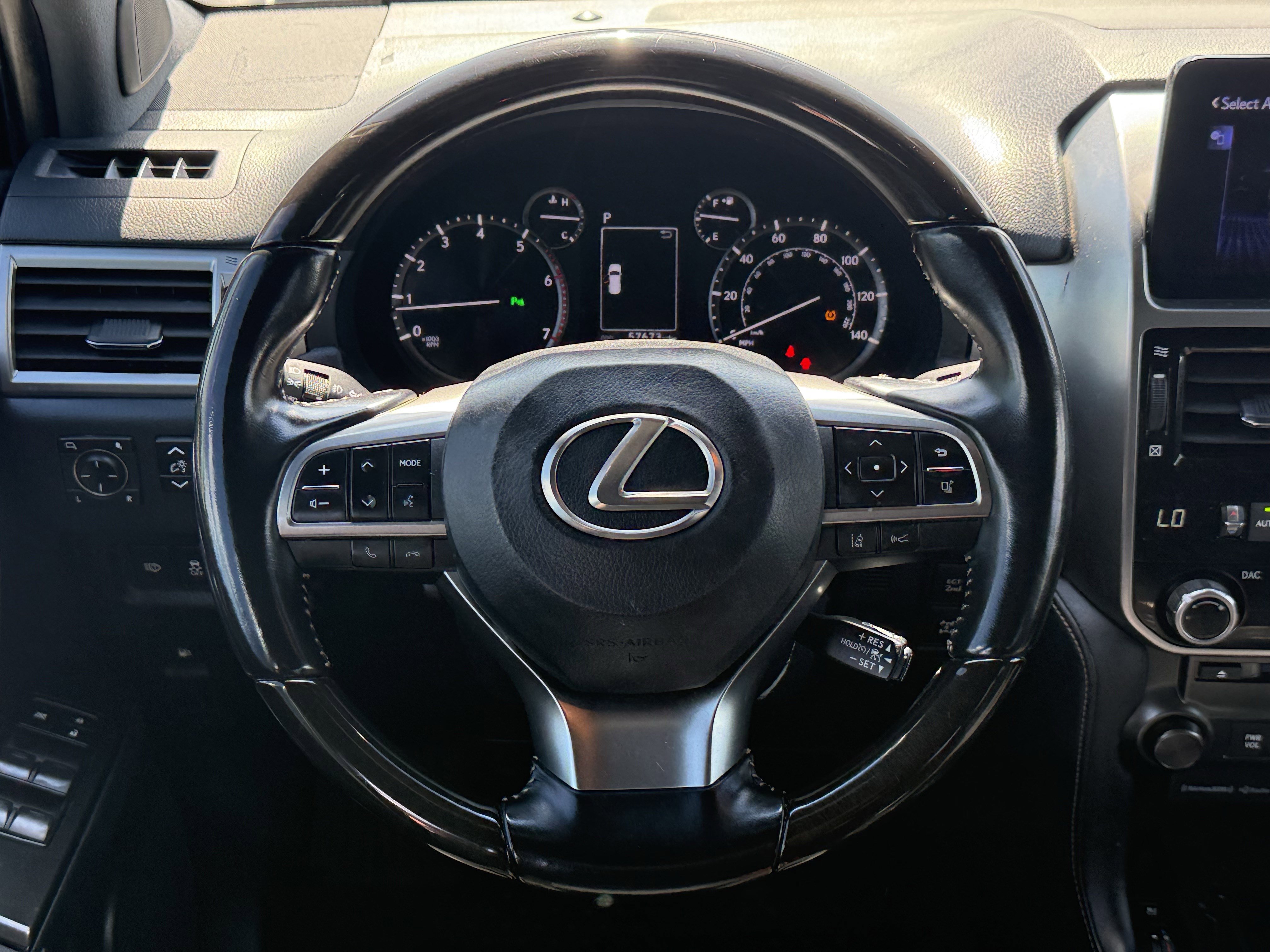 Used 2023 Lexus GX 460 Premium w/ Premium Plus Package image 16