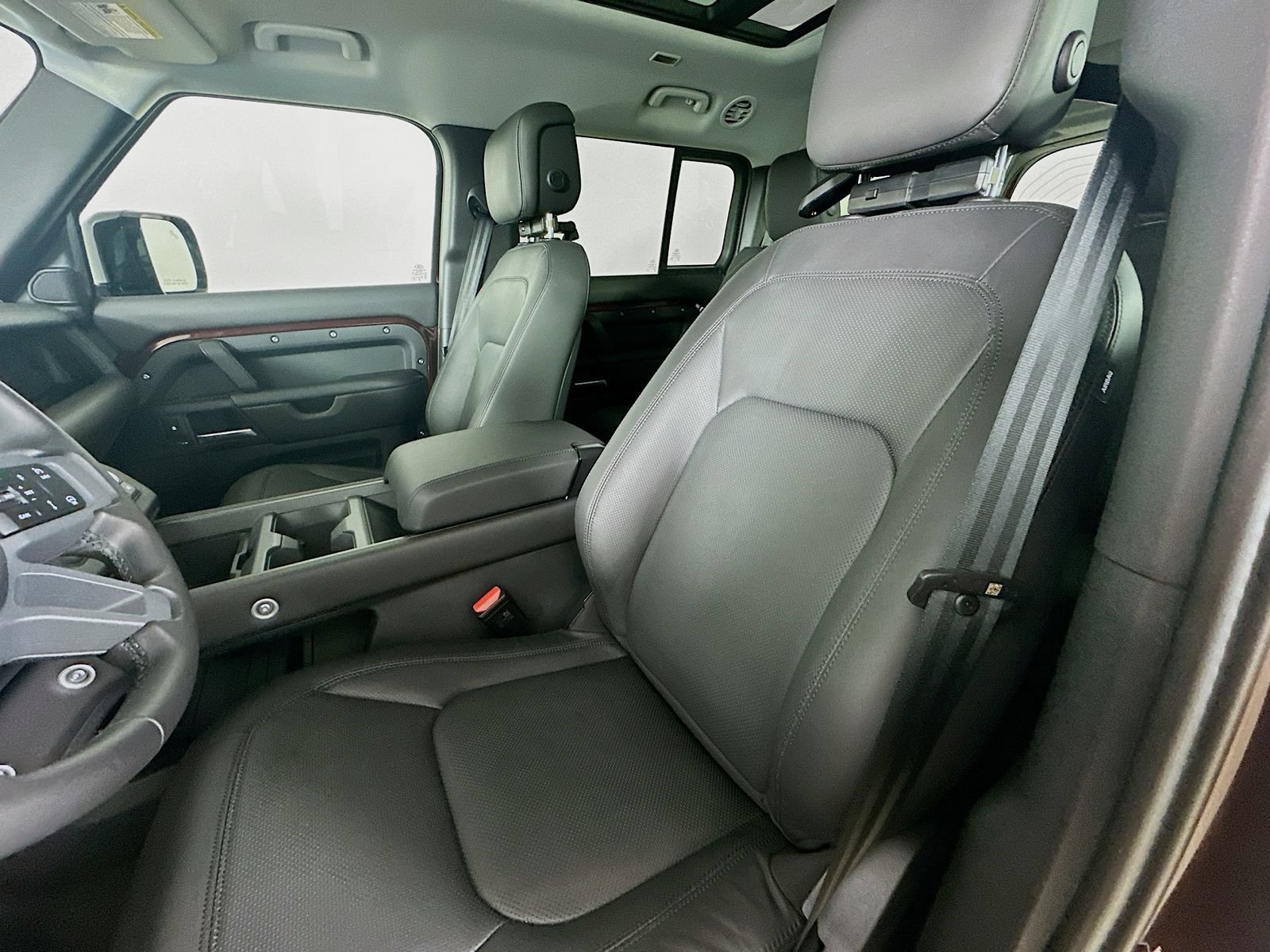 New 2025 Land Rover Defender 130 S AWD/4WD image 29