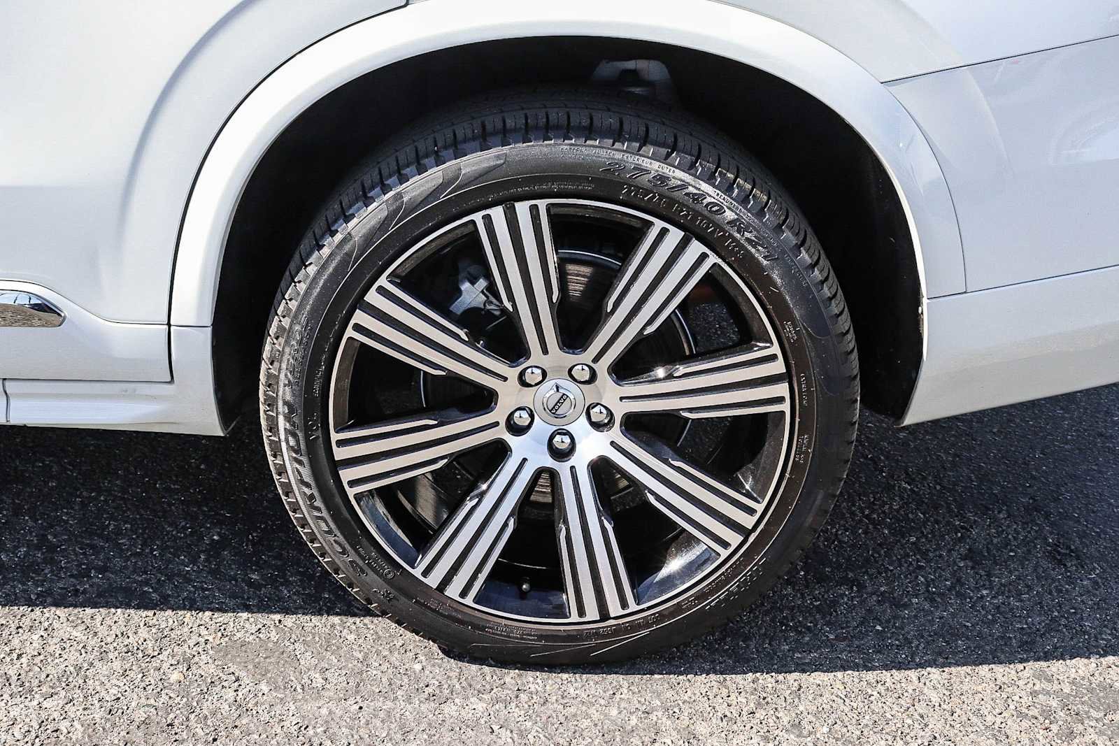 Used 2022 Volvo XC90 T8 Inscription Expression w/ Advanced Package image 12