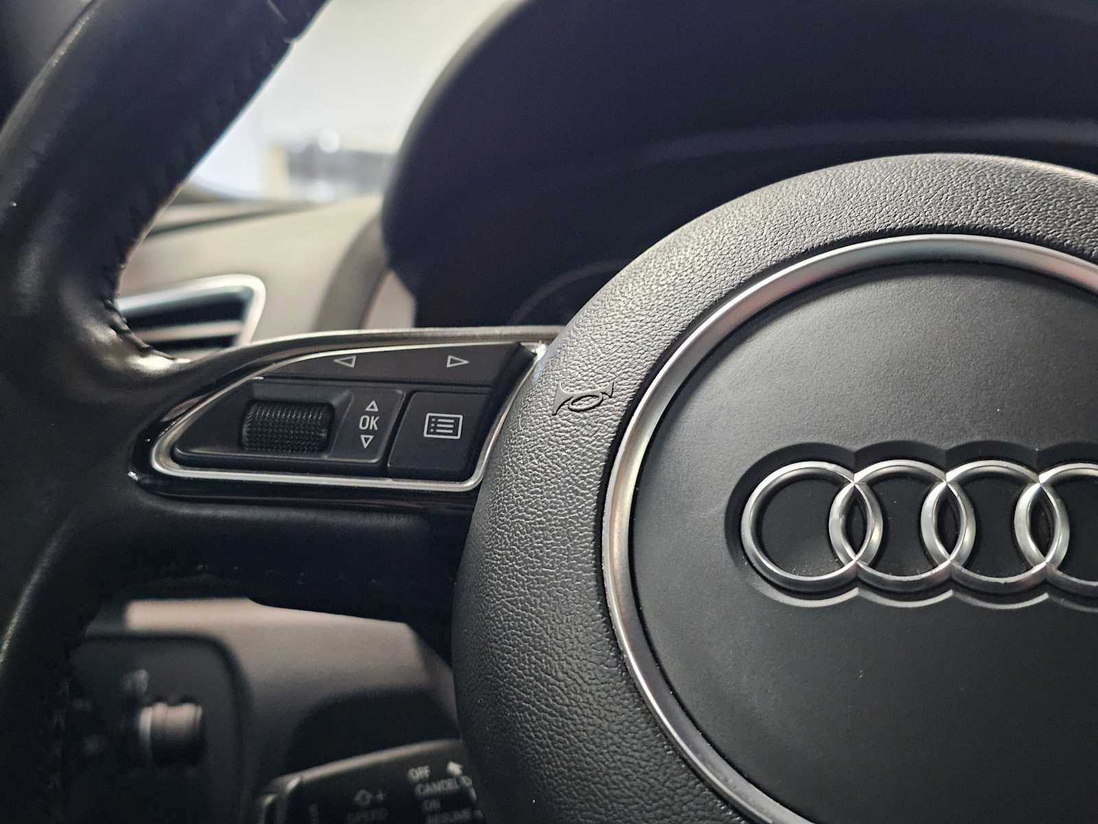 Used 2016 Audi Q3 2.0T Prestige w/ Prestige Package image 25