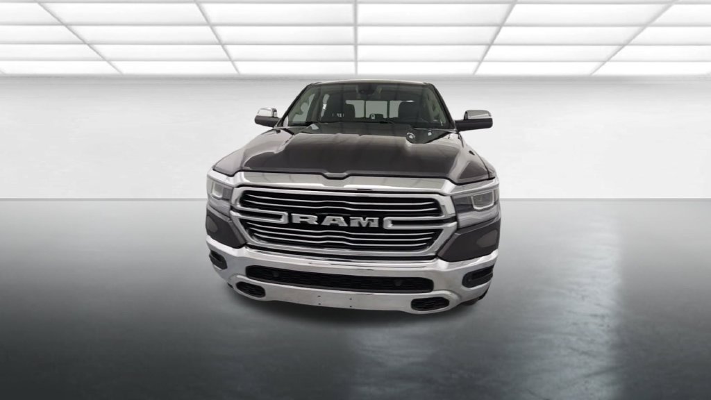 Used 2019 RAM 1500 Laramie AWD/4WD image 2