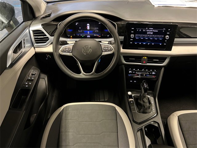 New 2026 Volkswagen Taos SE image 11