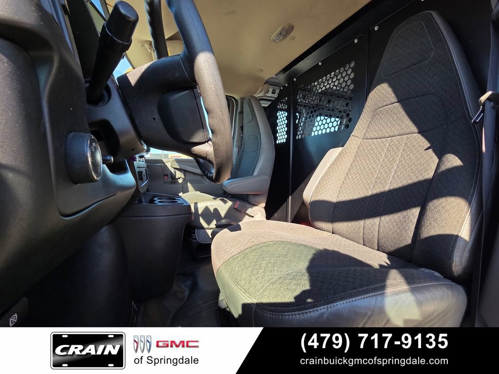 Used 2023 GMC Savana 2500 w/ Driver Convenience Package RWD image 20