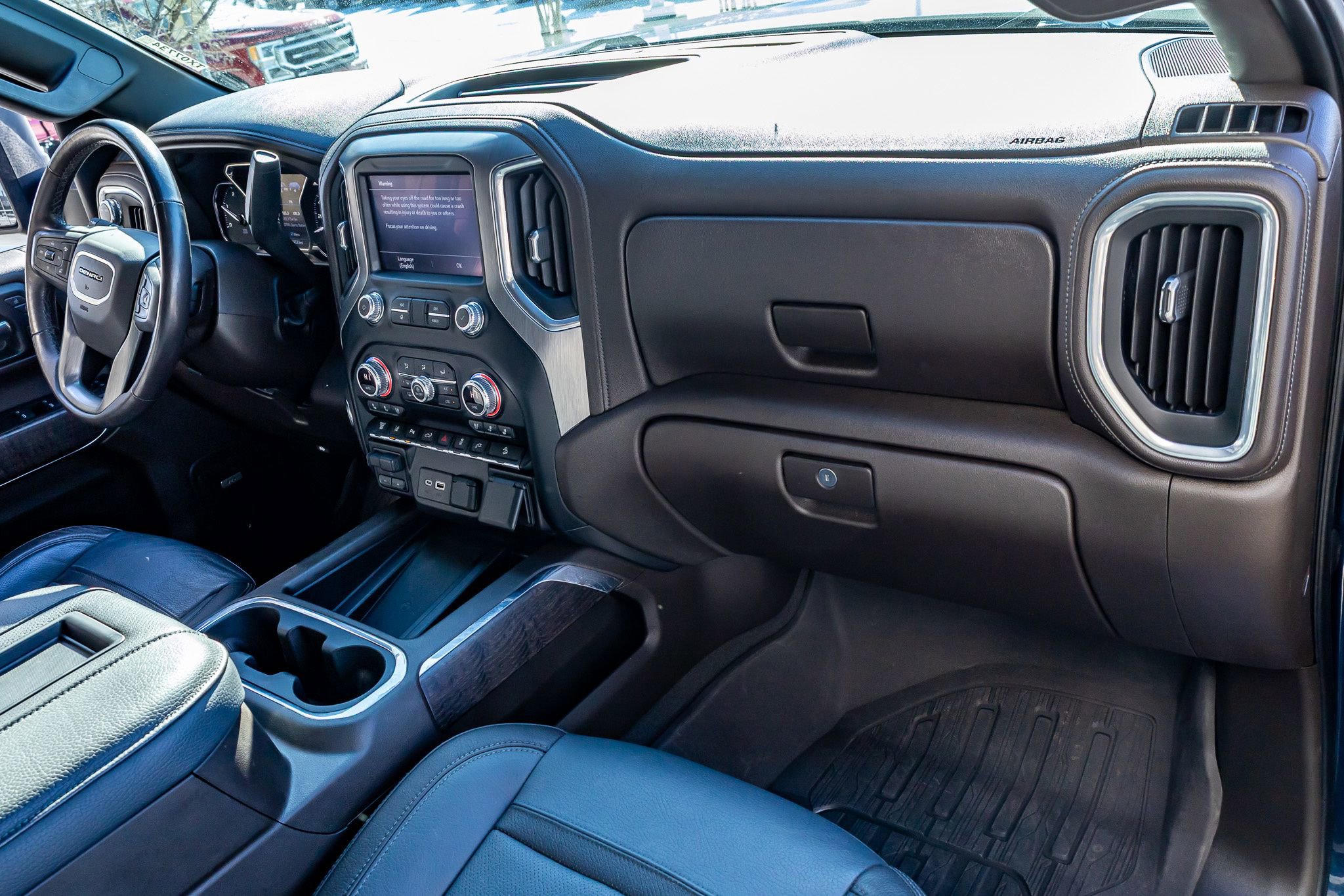 Used 2021 GMC Sierra 2500 Denali w/ Denali Ultimate Package image 15