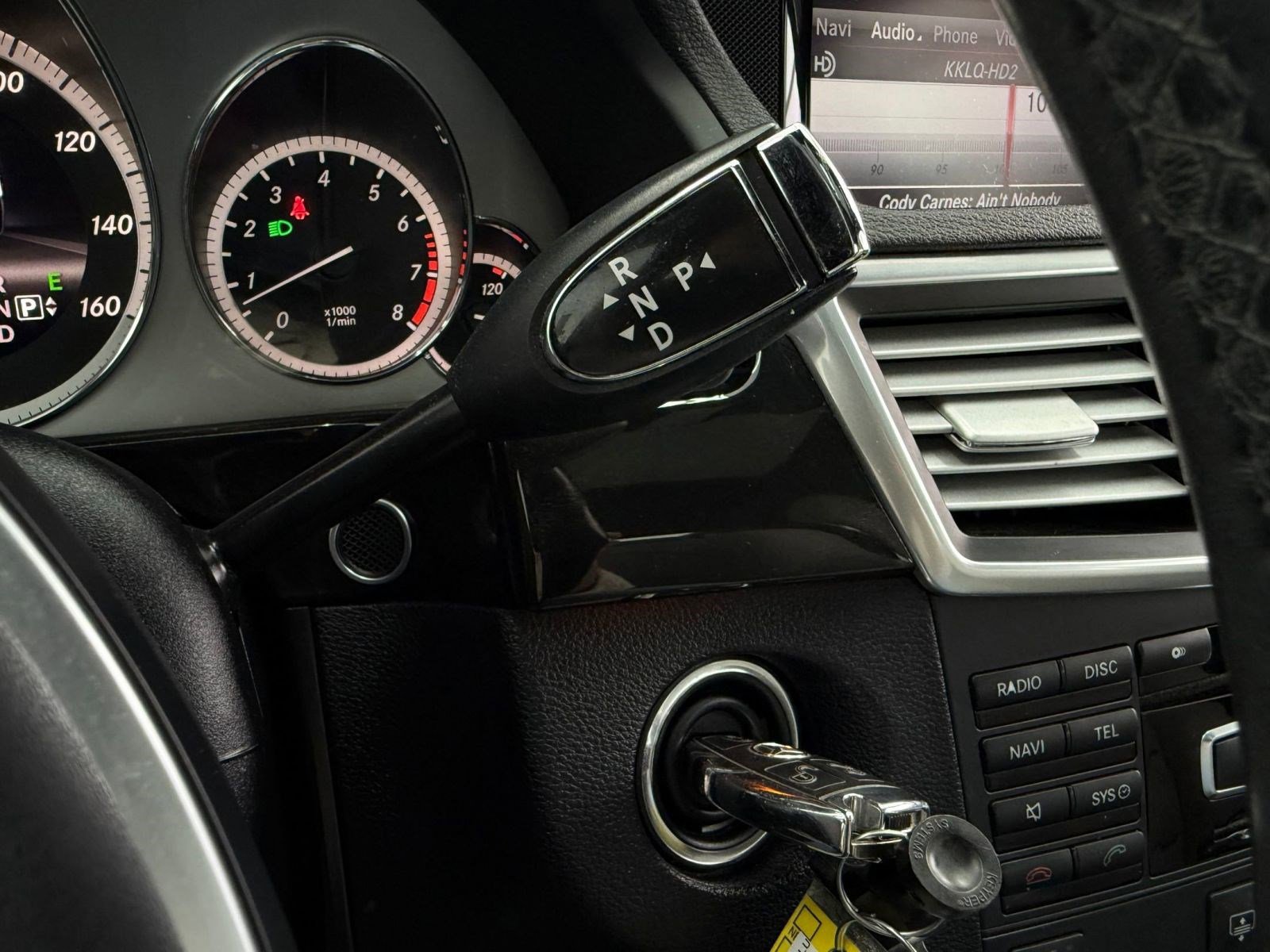 Used 2013 Mercedes-Benz E 350 Sedan image 16