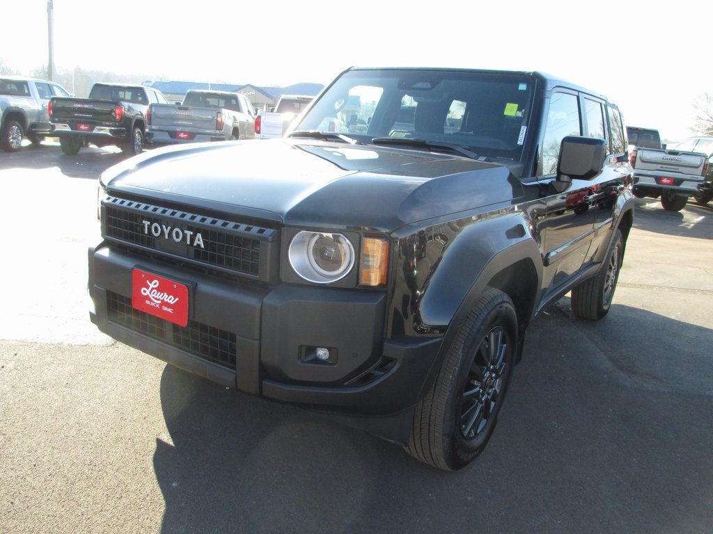 Used 2025 Toyota Land Cruiser image 9