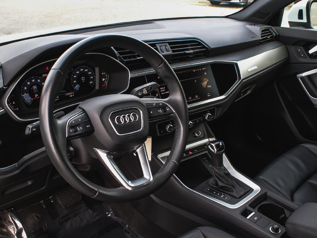 Used 2025 Audi Q3 2.0T Premium AWD/4WD image 15