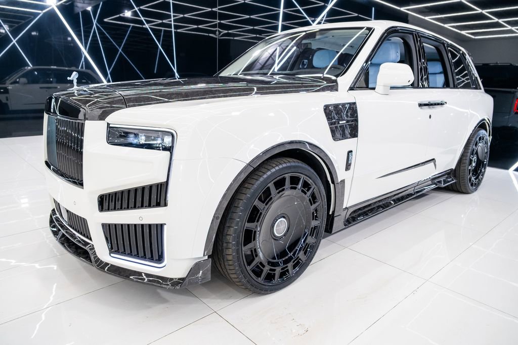 Used 2026 Rolls-Royce Cullinan image 9