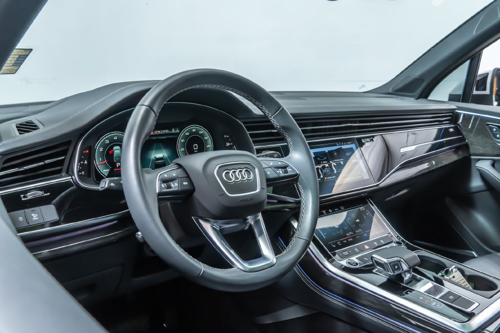 Used 2025 Audi Q7 3.0T Premium Plus AWD/4WD image 4