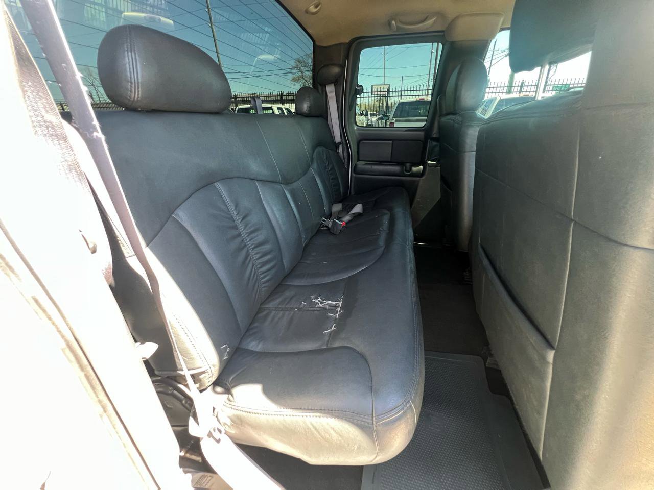 Used 2002 Chevrolet Silverado 2500 LS w/ Electrical Convenience Pkg AWD/4WD image 37
