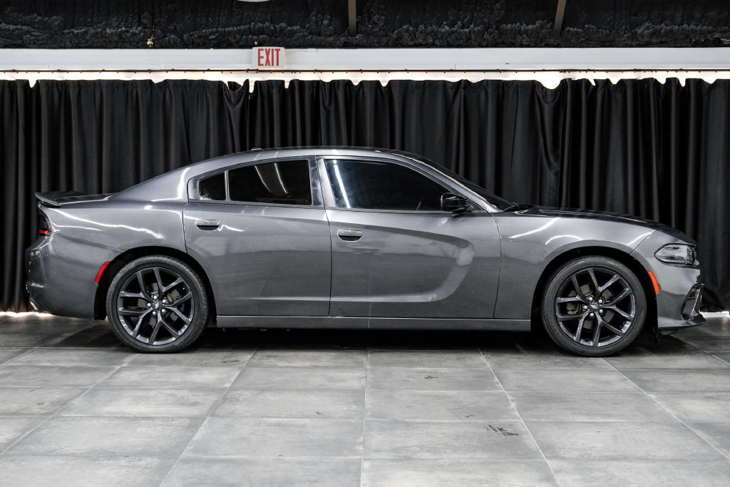 Used 2021 Dodge Charger SXT w/ Blacktop Package RWD image 7