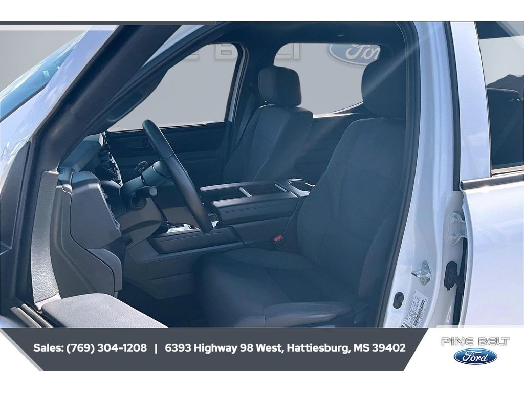 Used 2025 Toyota Tundra SR w/ SR Tow Package AWD/4WD image 18