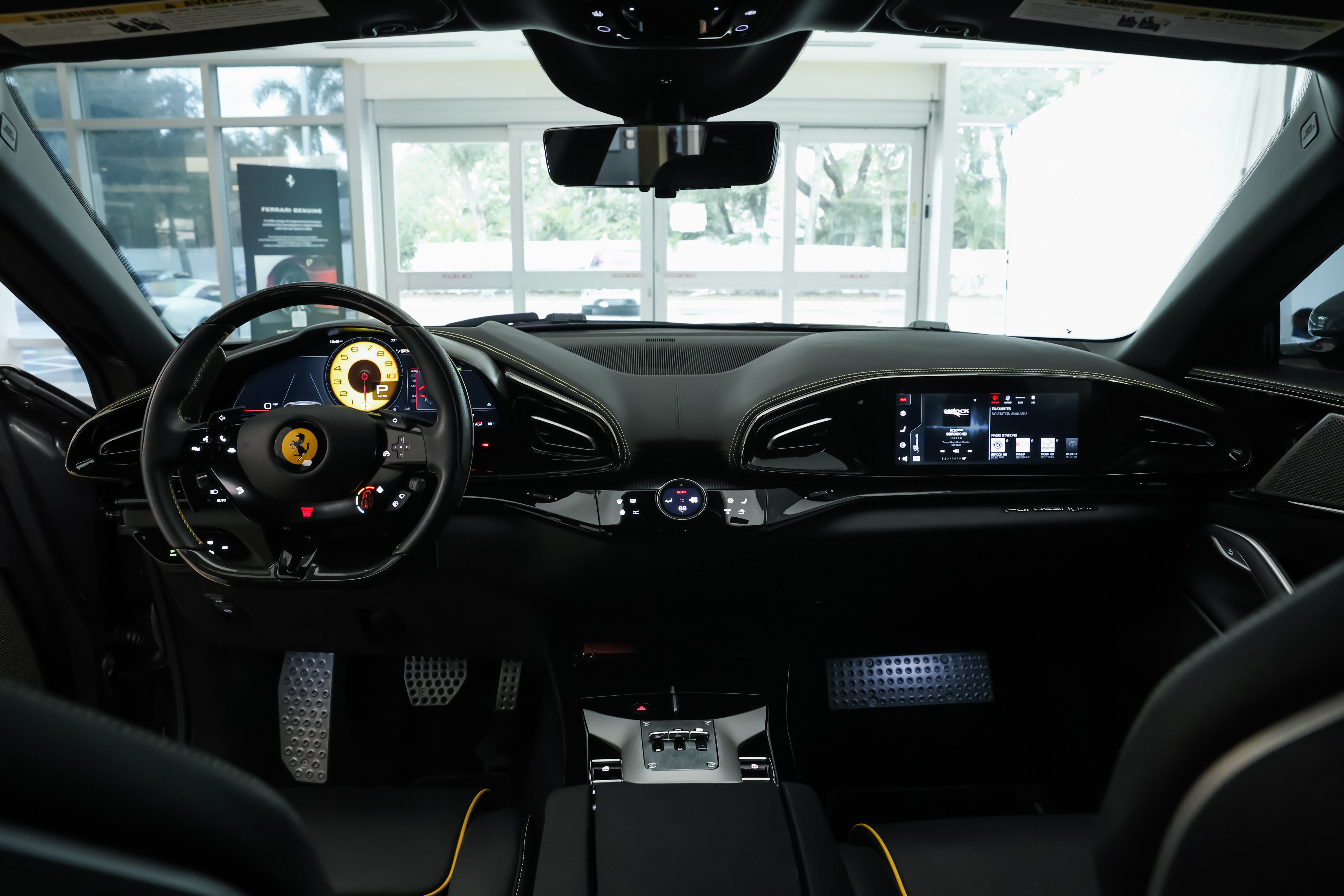 Used 2025 Ferrari Purosangue AWD/4WD image 10