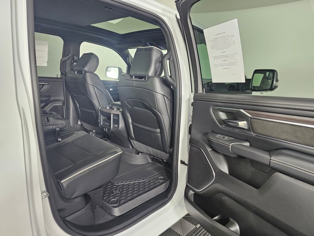New 2026 RAM 1500 Laramie w/ Laramie Preferred Package AWD/4WD image 36