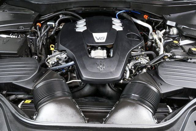 Used 2022 Maserati Levante GT image 35