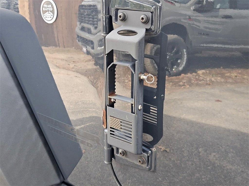 Used 2017 Jeep Wrangler Unlimited Sport image 28