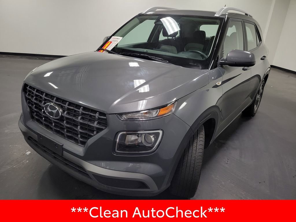 Used 2025 Hyundai Venue SEL FWD image 4