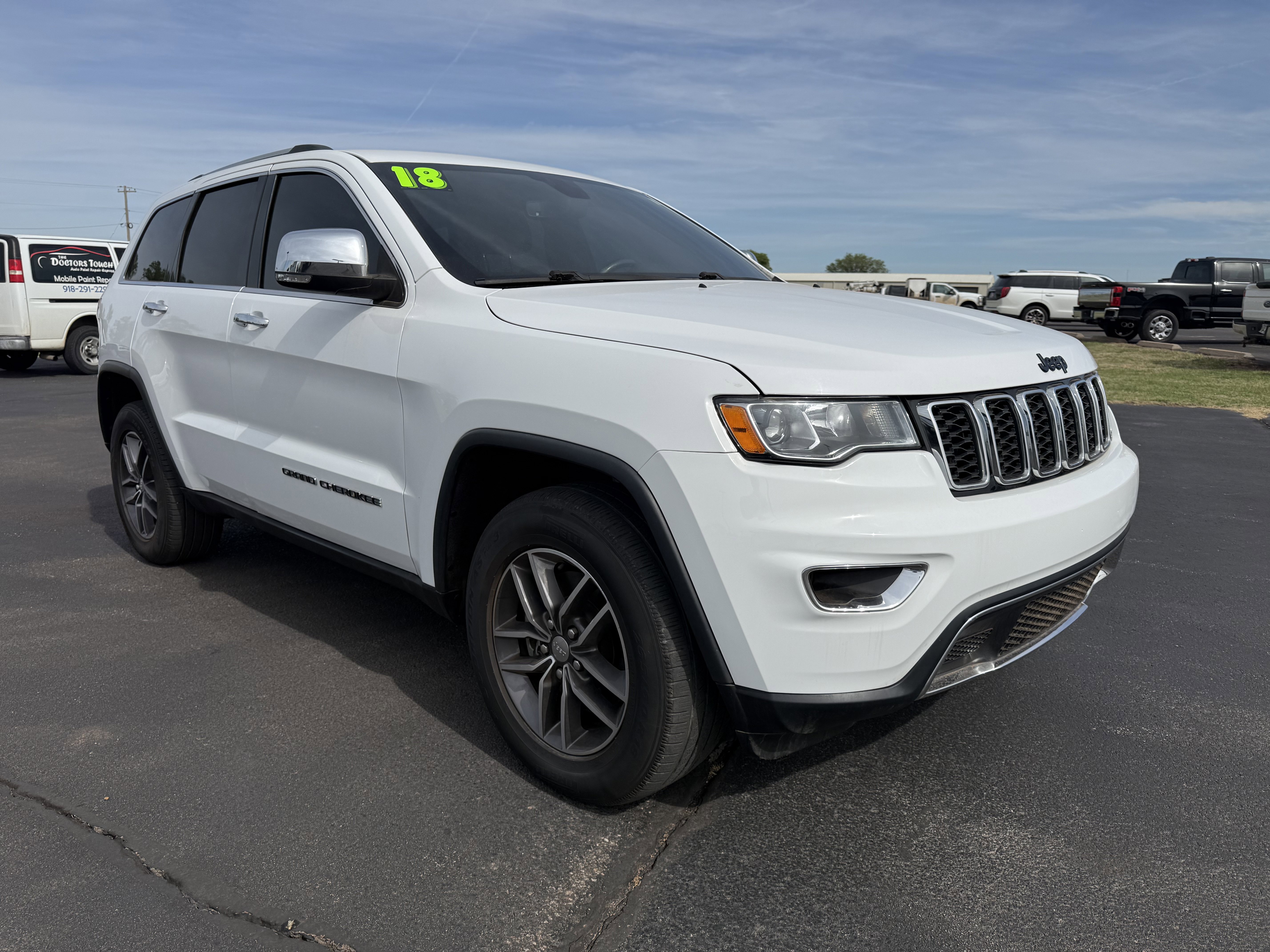 Used 2018 Jeep Grand Cherokee Limited w/ Trailer Tow Group IV AWD/4WD image 2