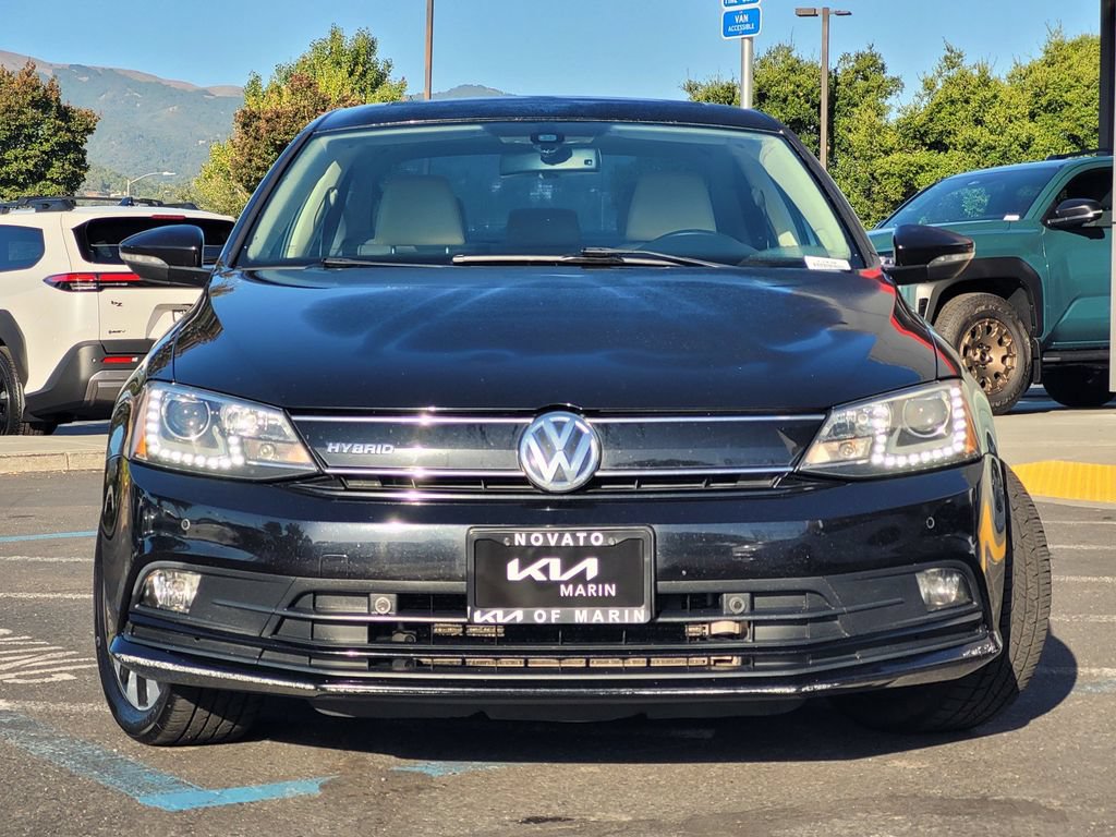Used 2015 Volkswagen Jetta SEL Premium FWD image 2