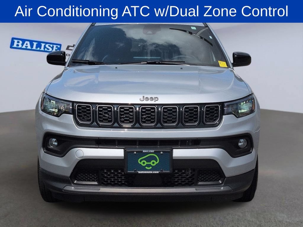 Used 2025 Jeep Compass Latitude w/ Convenience Group AWD/4WD image 9