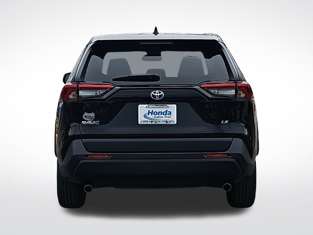 Used 2024 Toyota RAV4 LE image 7
