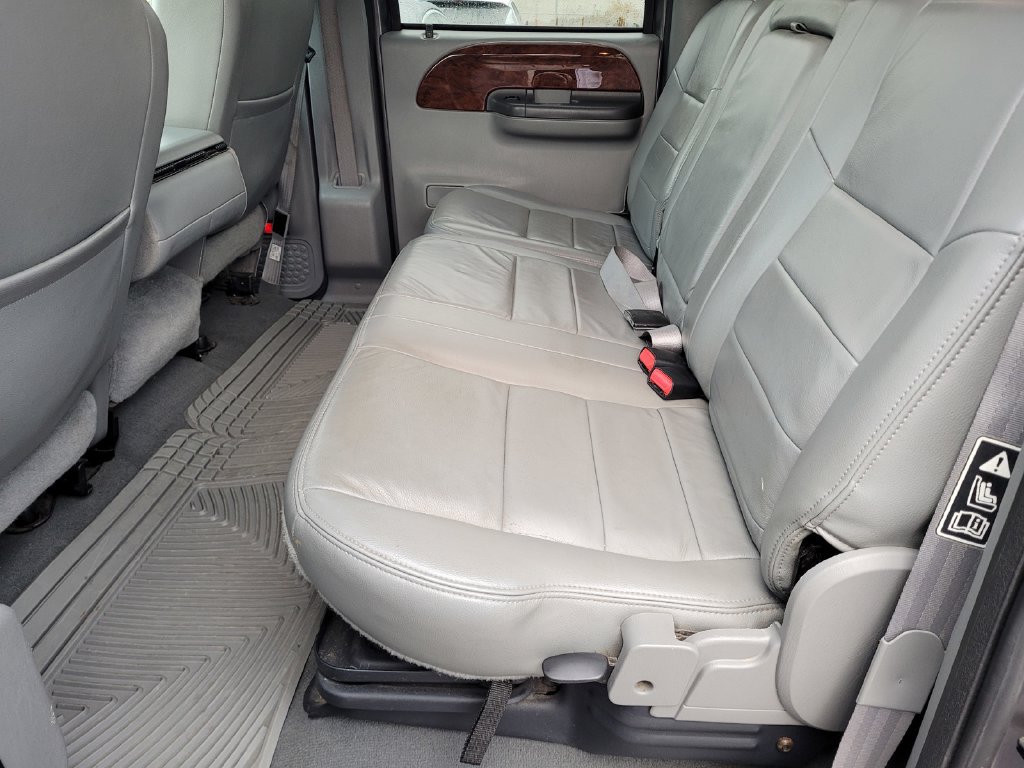 Used 2004 Ford F350 Lariat AWD/4WD image 11
