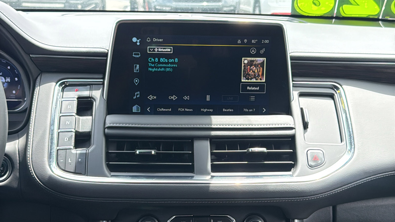 Used 2024 Chevrolet Tahoe Z71 w/ Luxury Package AWD/4WD image 18