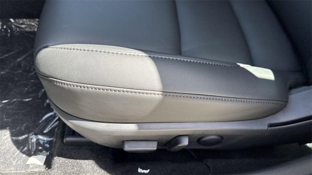 New 2025 MAZDA MAZDA3 s image 41