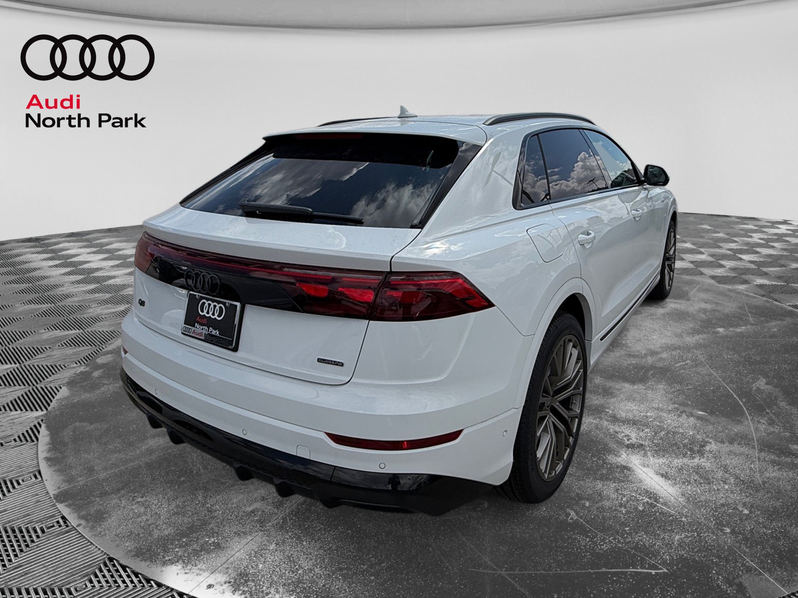 New 2027 Audi Q8 Prestige AWD/4WD image 5
