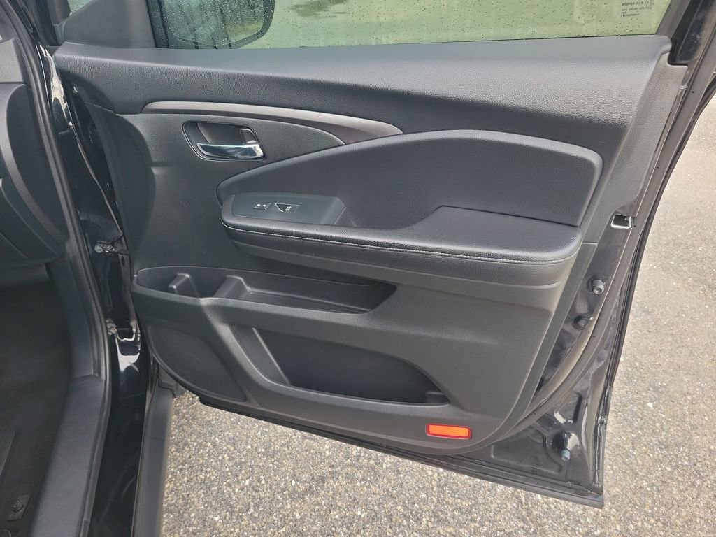 Used 2023 Honda Ridgeline Sport image 43