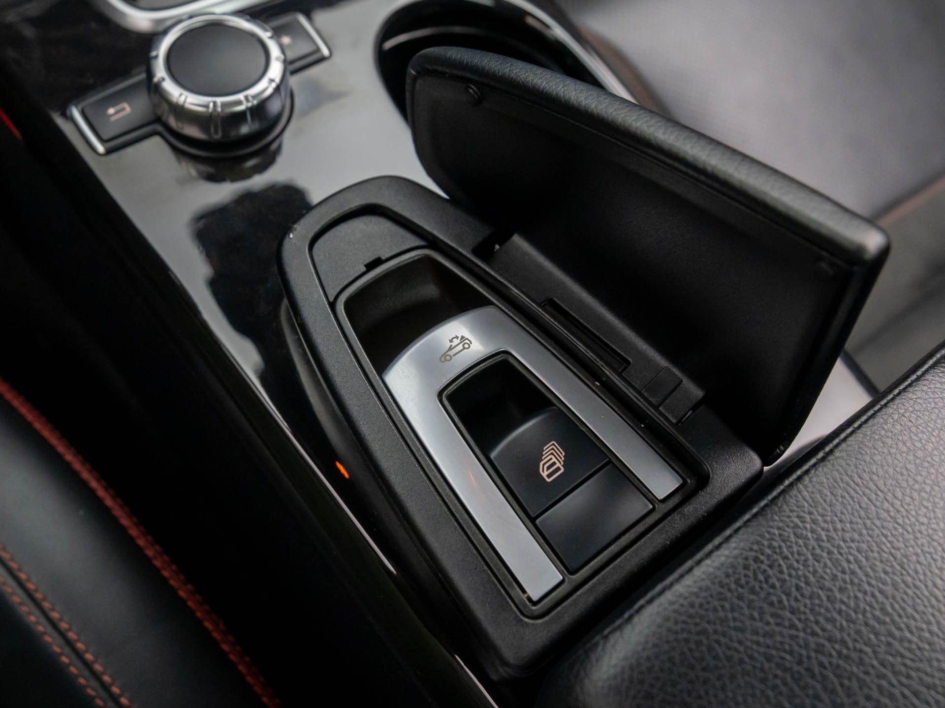 Used 2017 Mercedes-Benz SLC 43 AMG image 24